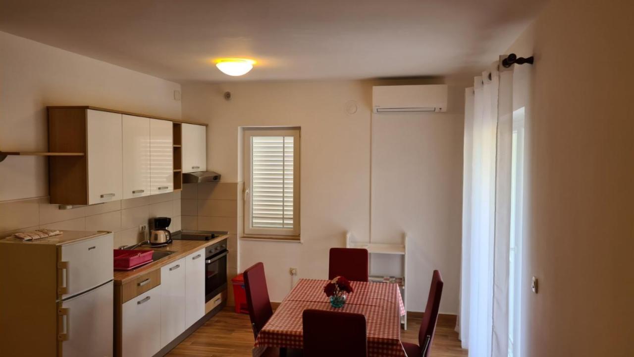 Apartments Ivanovski Rab Town Exteriér fotografie